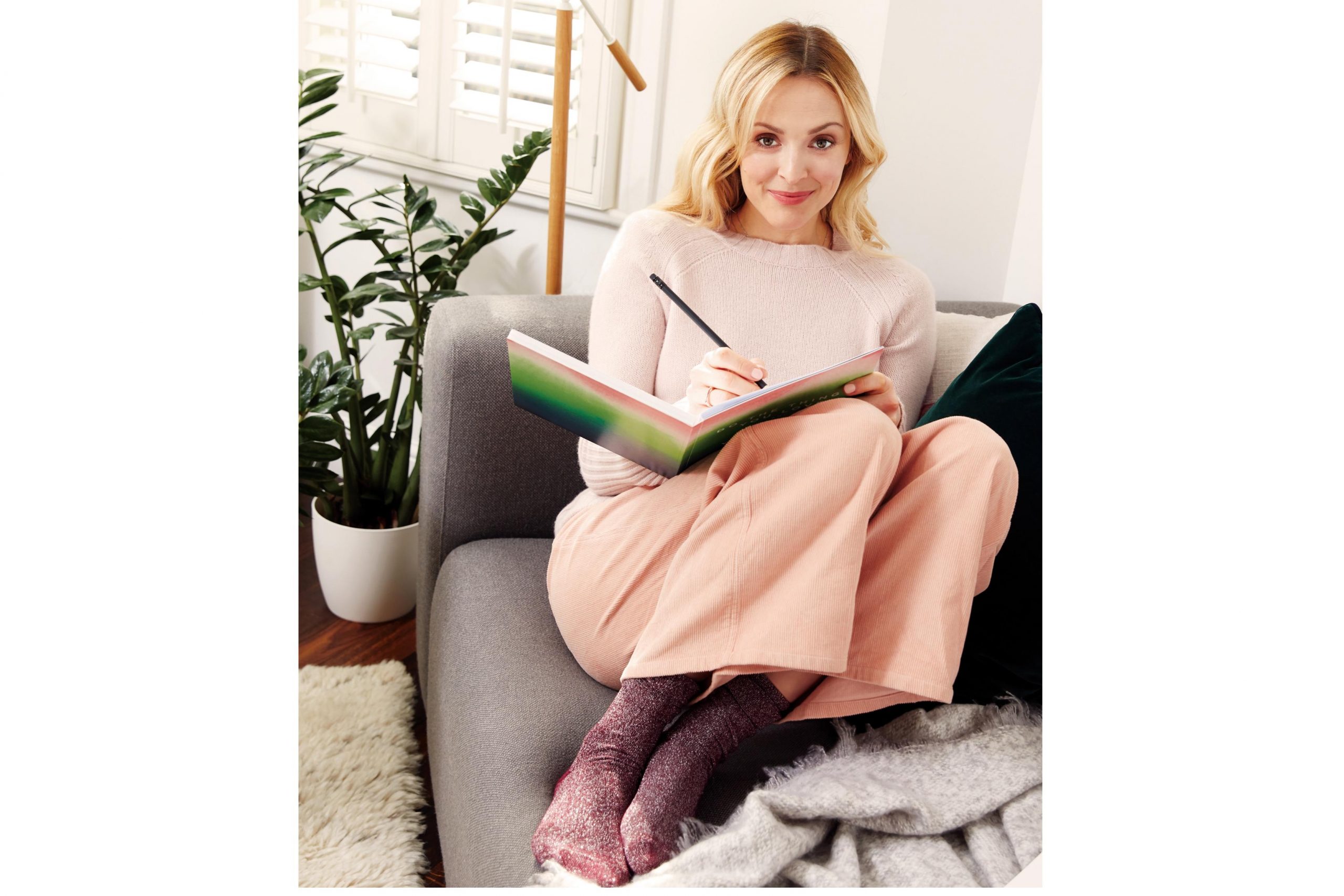 Cover Star Fearne Cotton Talks Over Sharing And Self Criticism